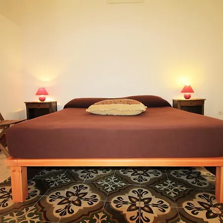 Dimora San Leuci By Lovesud Bed & Breakfast *